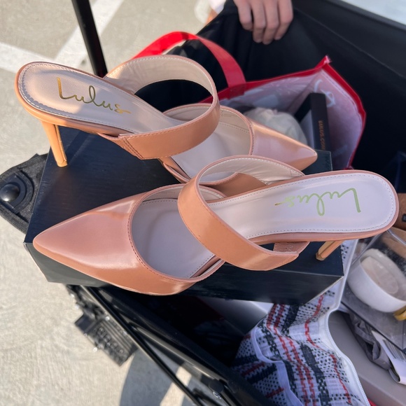 Lulu pointed toe heels - Picture 9 of 9